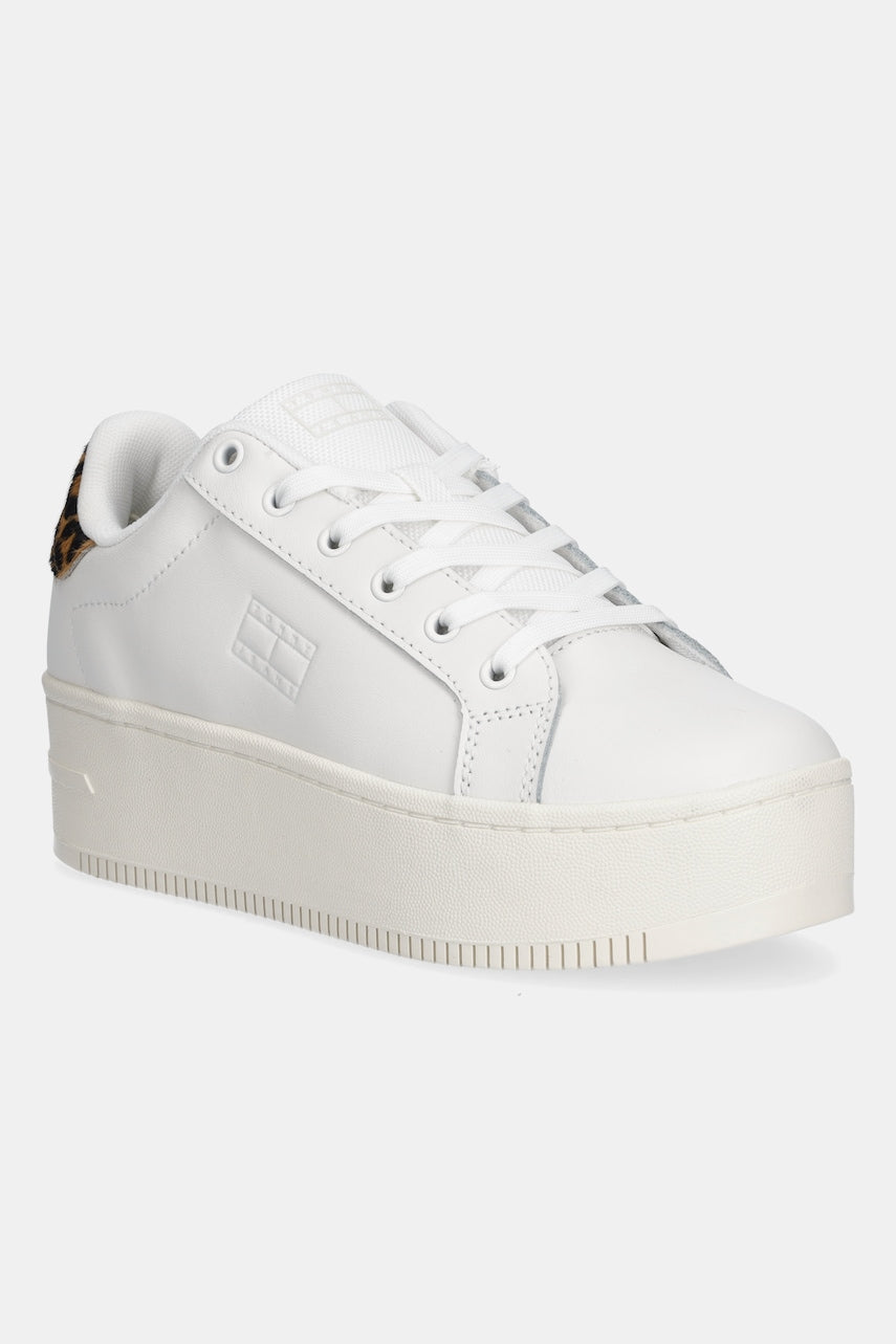 Usnjene superge Tommy Jeans TJW FLATFORM LEOPARD SNEAKER bela barva, EN0EN02930