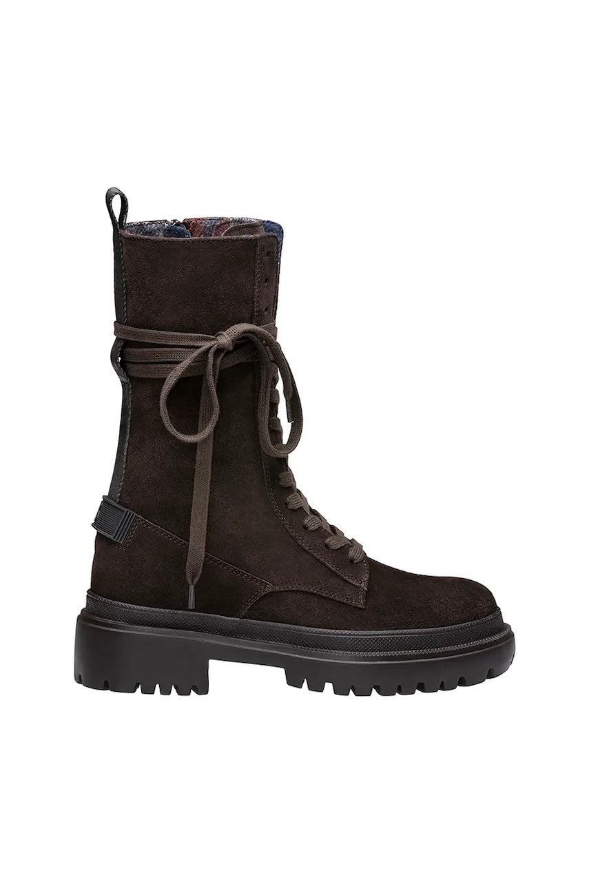 Čizme Bogner CHESA ALPINA L 9 A boja: smeđa, ravni potplat, s toplom podstavom, 22542712