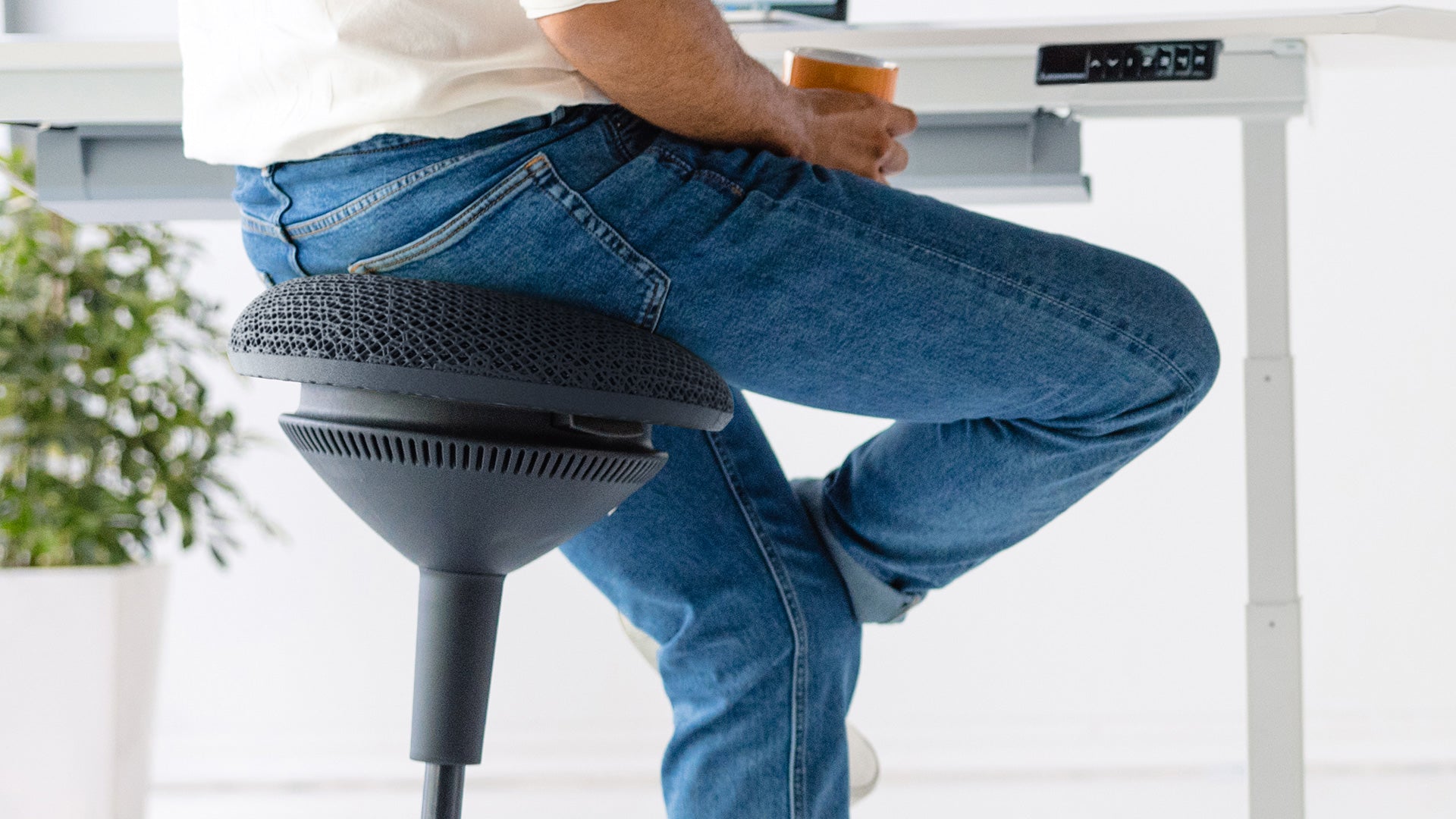 Autonomous ErgoStool 3D Black