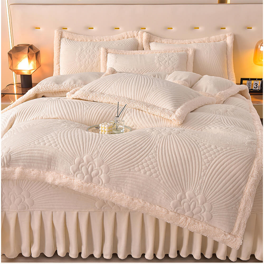 Floral Quilted Cozy Thickened Milk Fleece Bed Skirt Set, Off-white - Queen(4 Pcs)