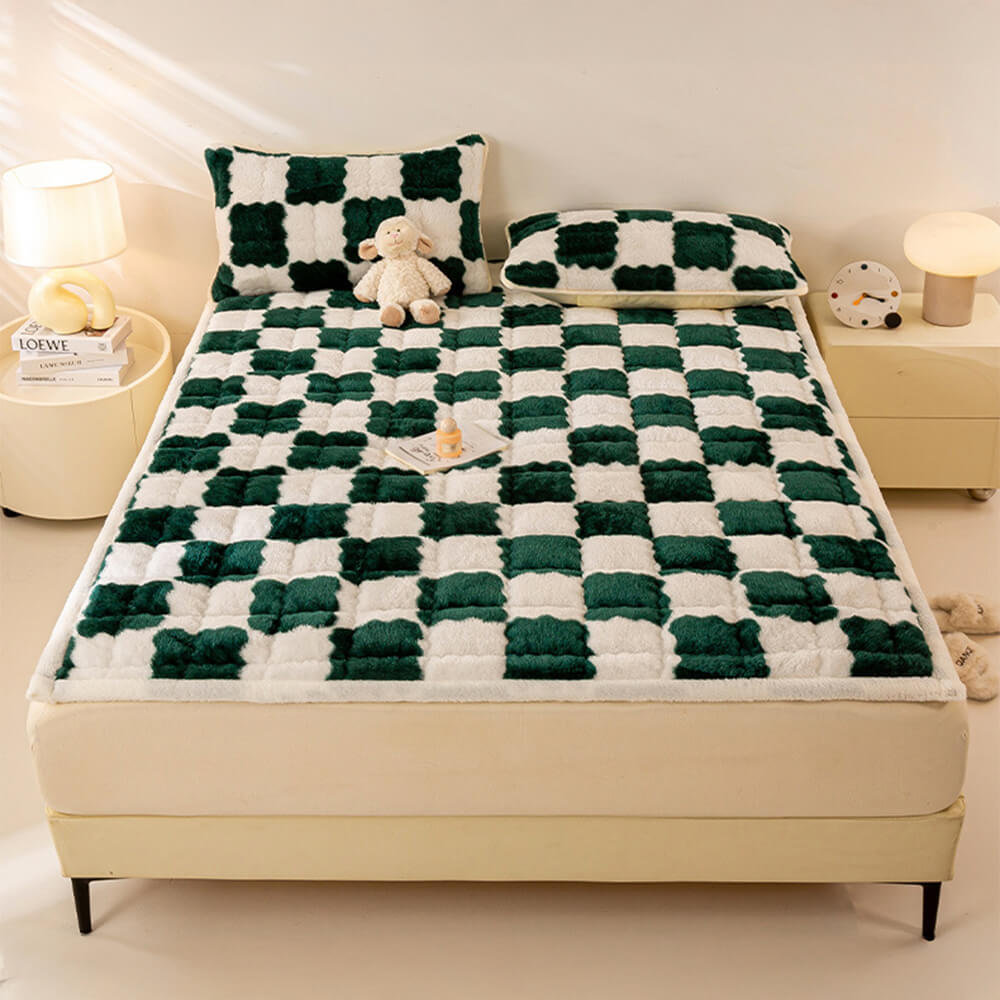 Warm Checkerboard Plush Mattress Topper and Pillowcase, Green - King(1Pcs)