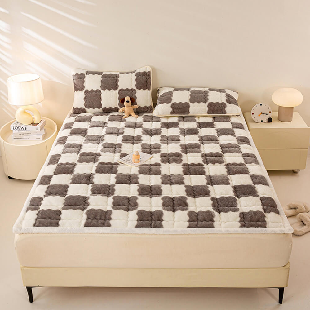Warm Checkerboard Plush Mattress Topper and Pillowcase, Grey - Pillowcases(2Pcs）