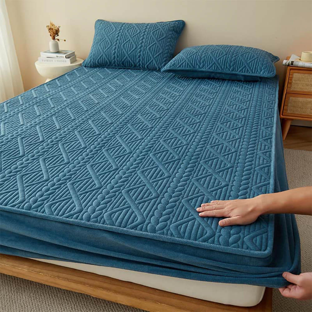 Wheat-Inspired Geometric Padding Quilted Milk Velvet Fitted Sheet Mattress Cover, Blue - Pillowcase(2Pcs)