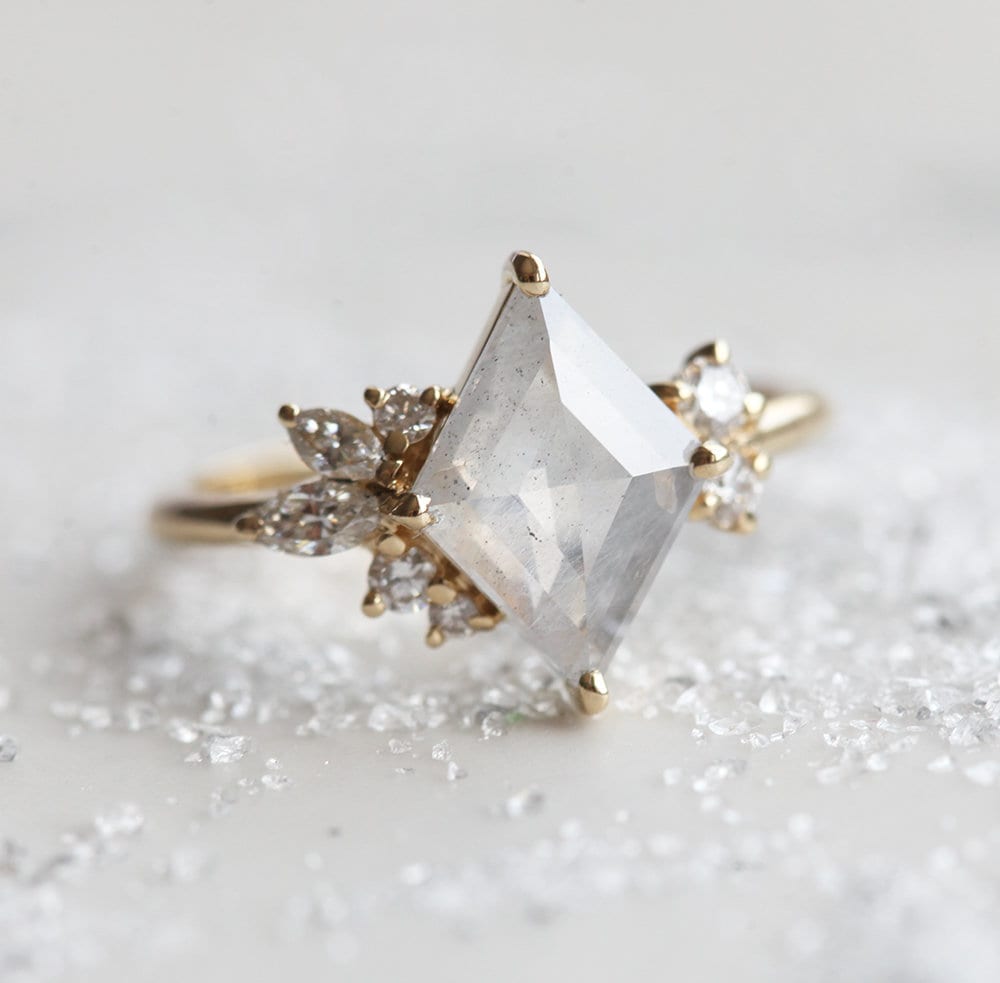 GEMMA RHOMBUS SALT AND PEPPER DIAMOND RING - 14k yellow gold