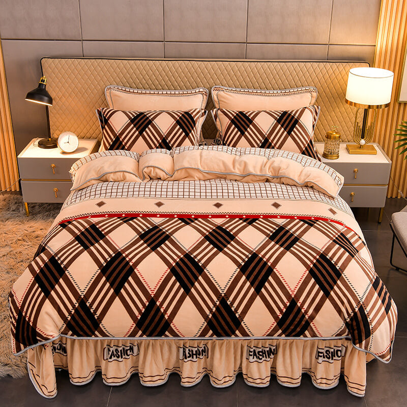 Homely Floral Milk Velvet Comfortable Bed Sheet Set With Bed Skirt, Style 1 - Queen(4 pcs)