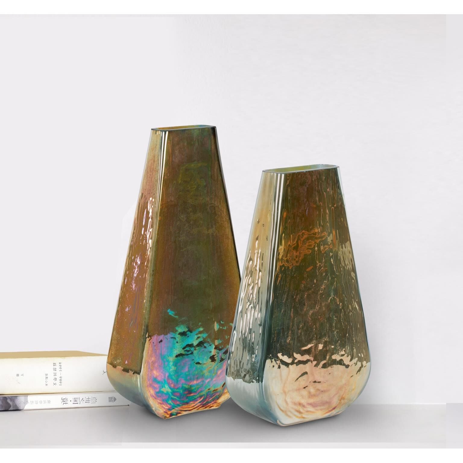 Howard Elliott Collection Ragnar Vase-Urn Ragnar - 44064 - Modern Contemporary