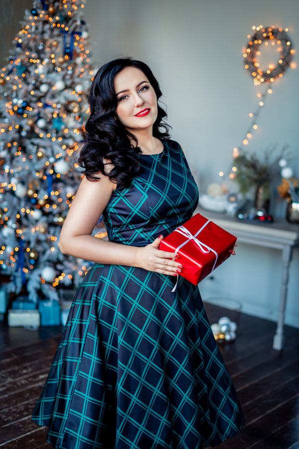 Vintage Plaid 1950s Swing Dress with Belt - Dark Green-L