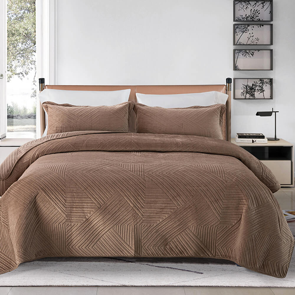 Casual Warm Geometric Quilted Crystal Velvet Bedspread, Light brown - Pillowcase(2Pcs)