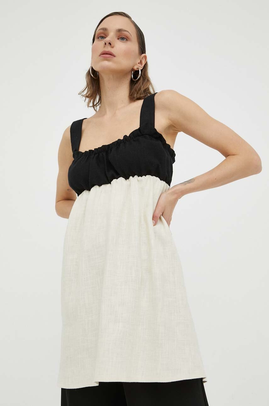 Obleka Undress Code bež barva