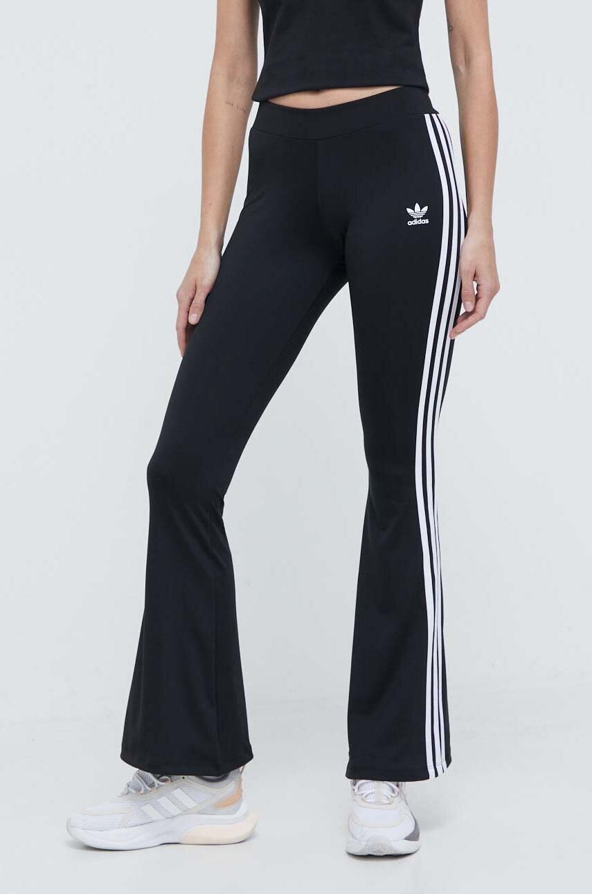 Donji dio trenirke adidas Originals Flared Leggings Adicolor boja: crna, s aplikacijom, IN1100