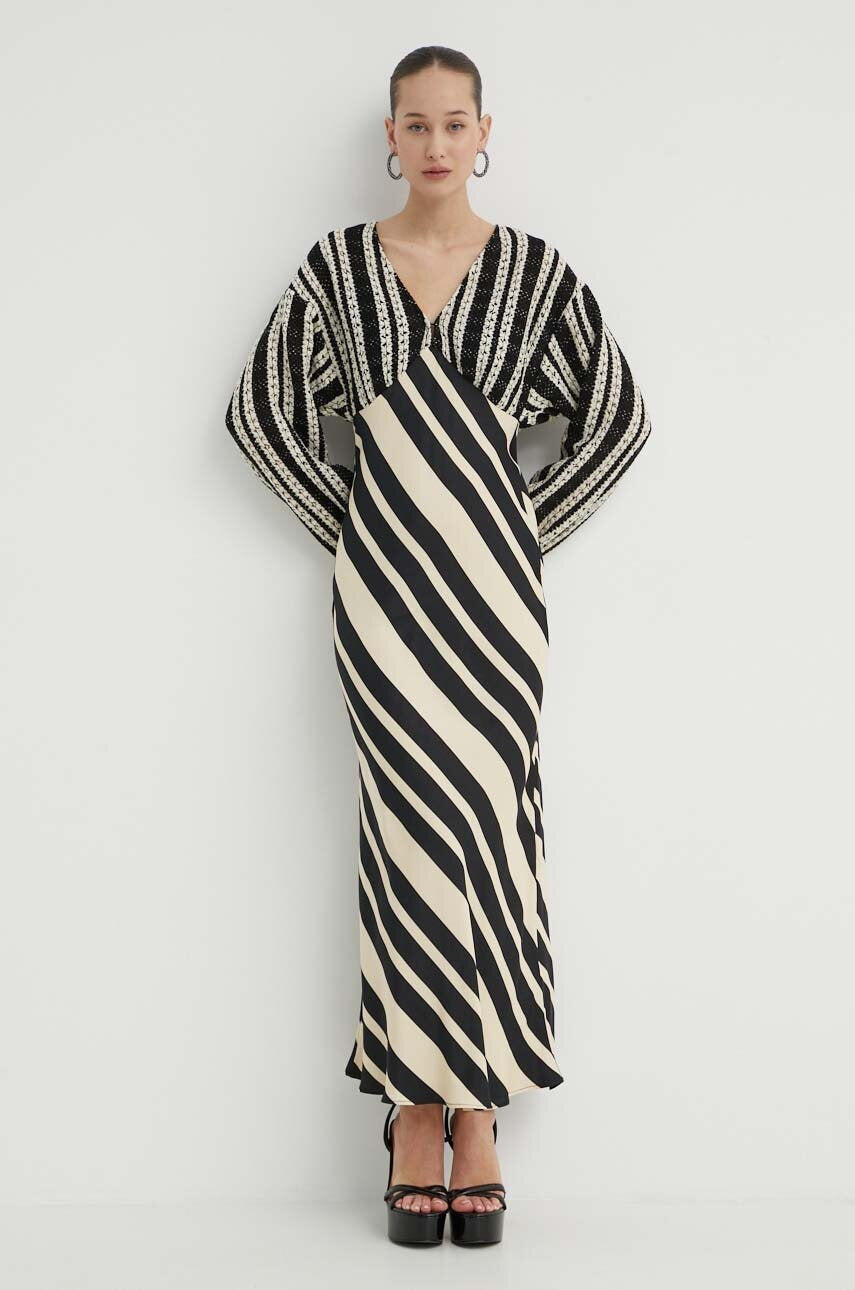 Haljina Never Fully Dressed boja: crna, maxi, širi se prema dolje