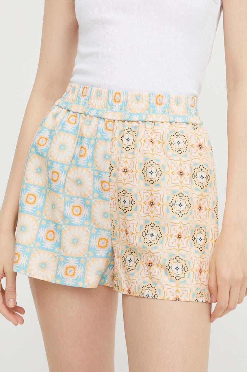 Kratke hlače iz mešanice lana Never Fully Dressed