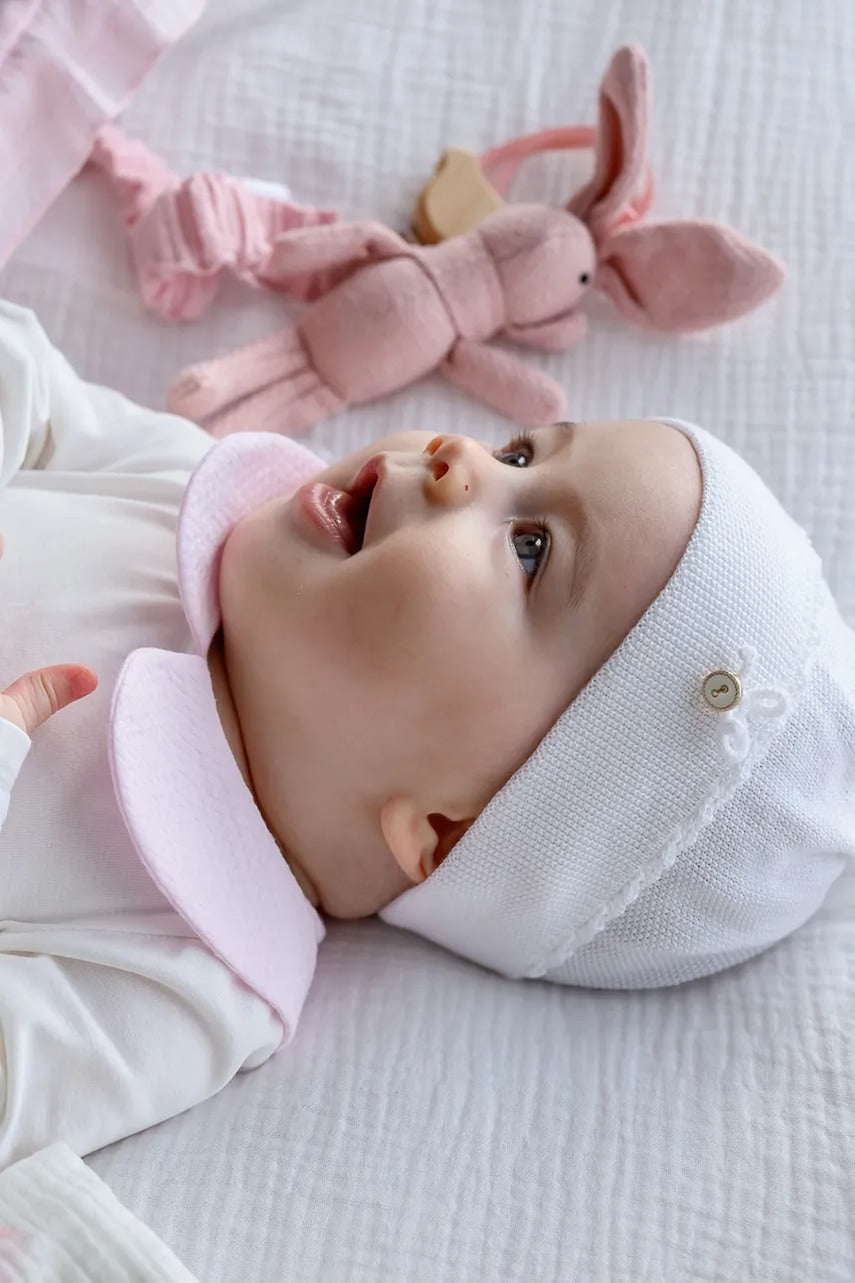 Dječja kapa Jamiks MUS boja: bijela, od tanke pletenine, JWH045