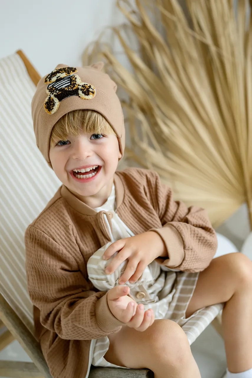 Dječja kapa Jamiks JORDI boja: smeđa, od tanke pletenine, JWH134