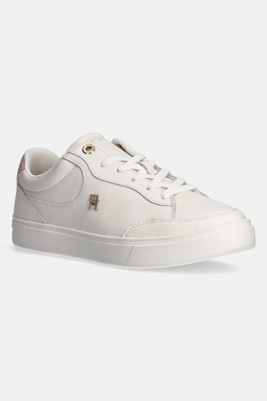 Usnjene superge Tommy Hilfiger ESSENTIAL CHIC COURT SNEAKER bela barva, FW0FW08322