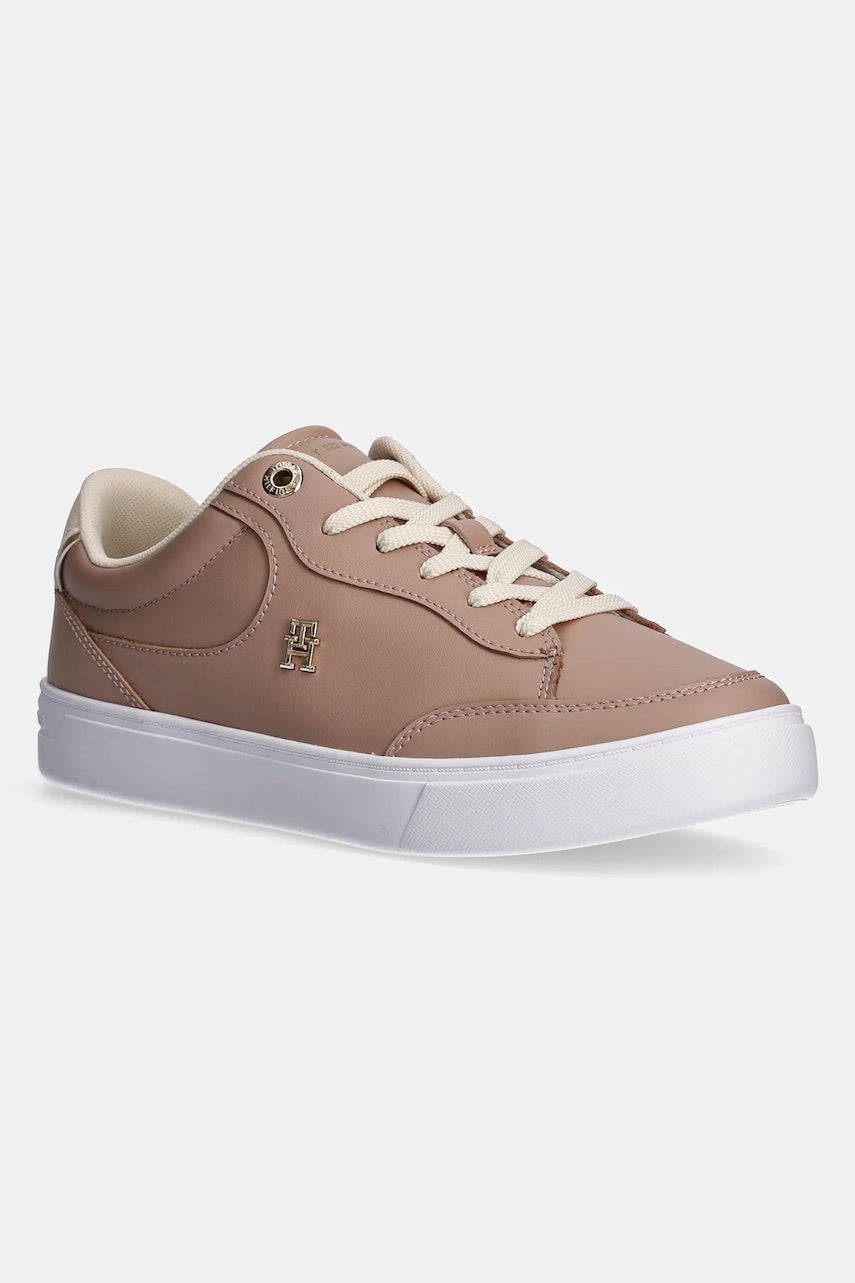 Usnjene superge Tommy Hilfiger ESSENTIAL CHIC COURT SNEAKER bež barva, FW0FW08322