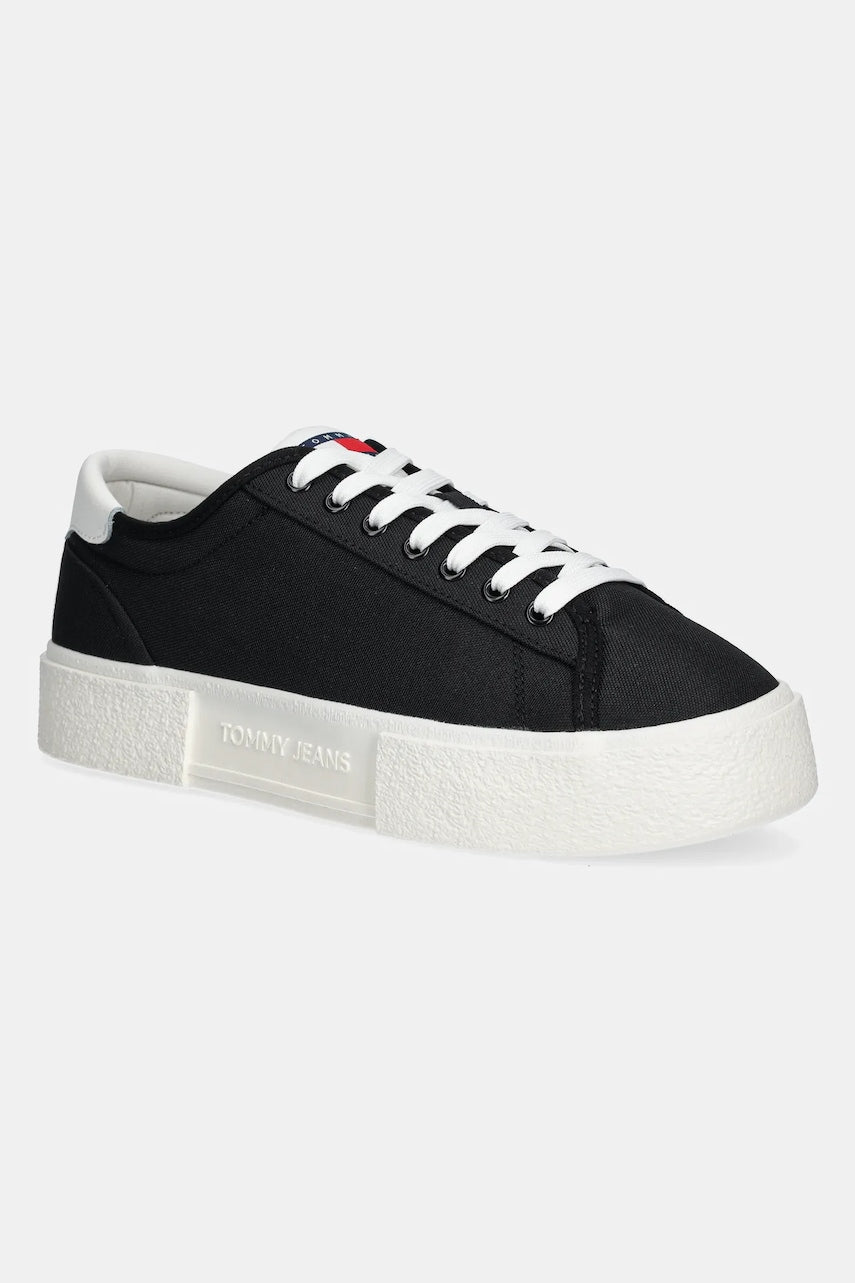 Superge Tommy Jeans FLATFORM CANVAS SNEAKER ženske, črna barva, EN0EN02792