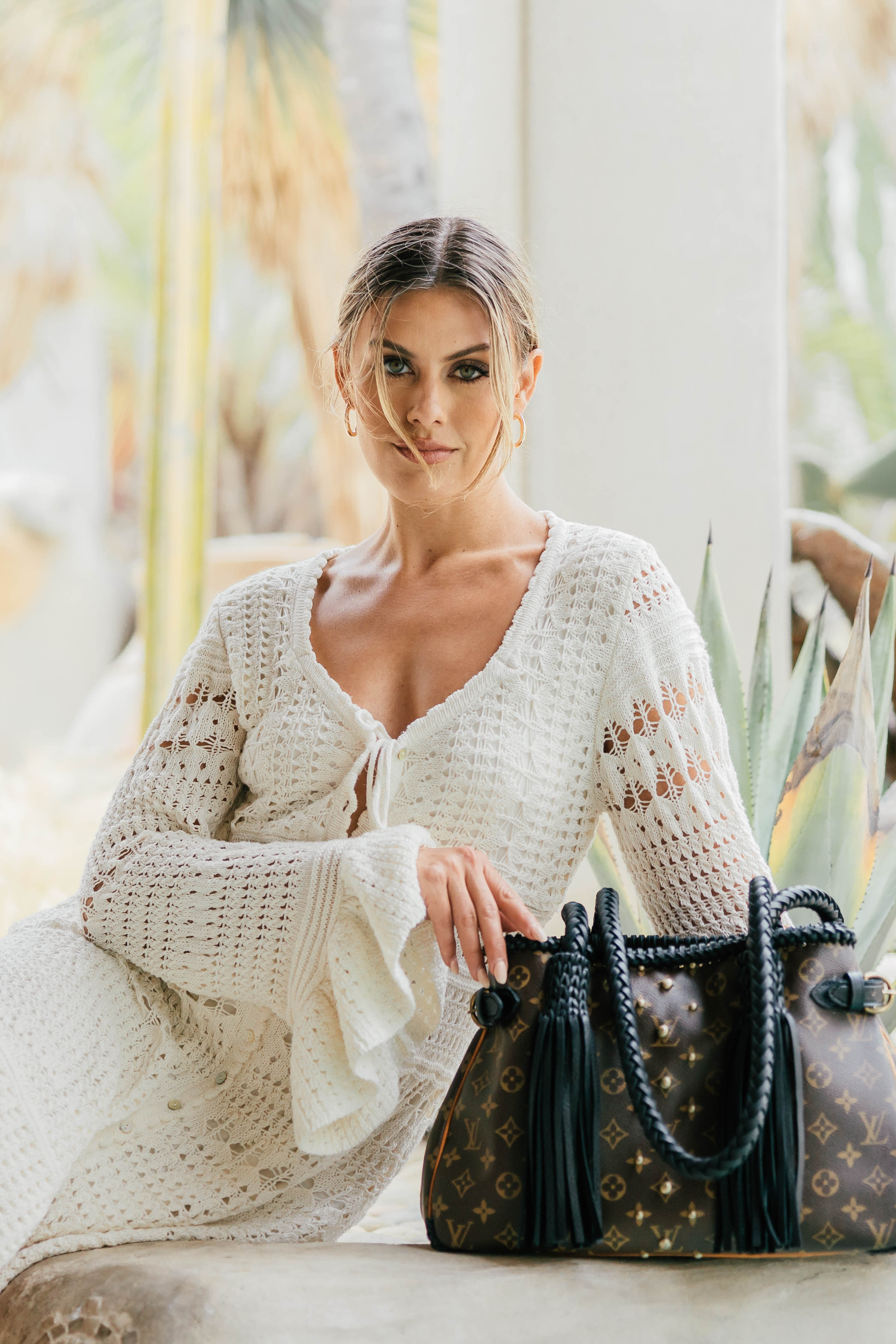 Megan - Studs - Black