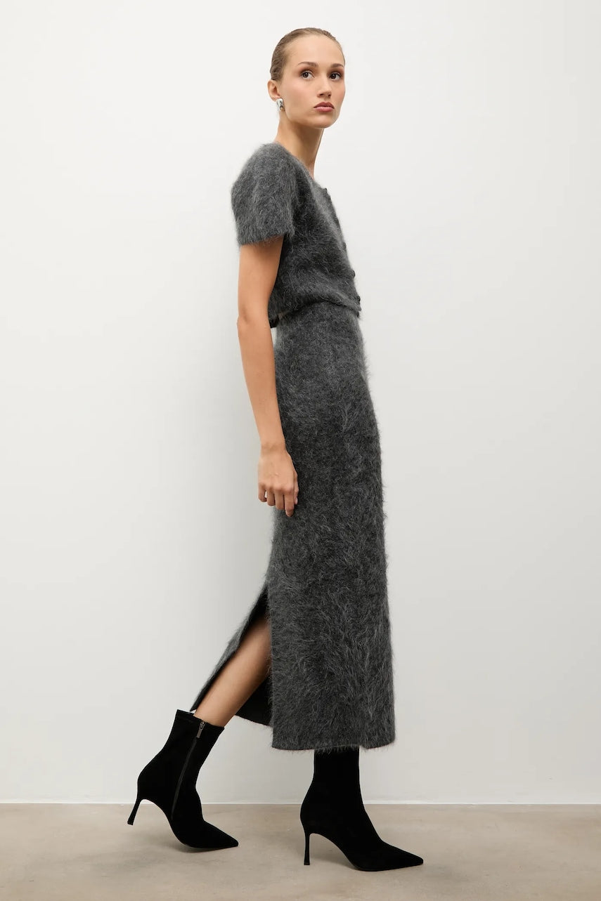 Gležnječe od brušene kože Answear.LAB za žene, boja: crna, s tankom potpeticom