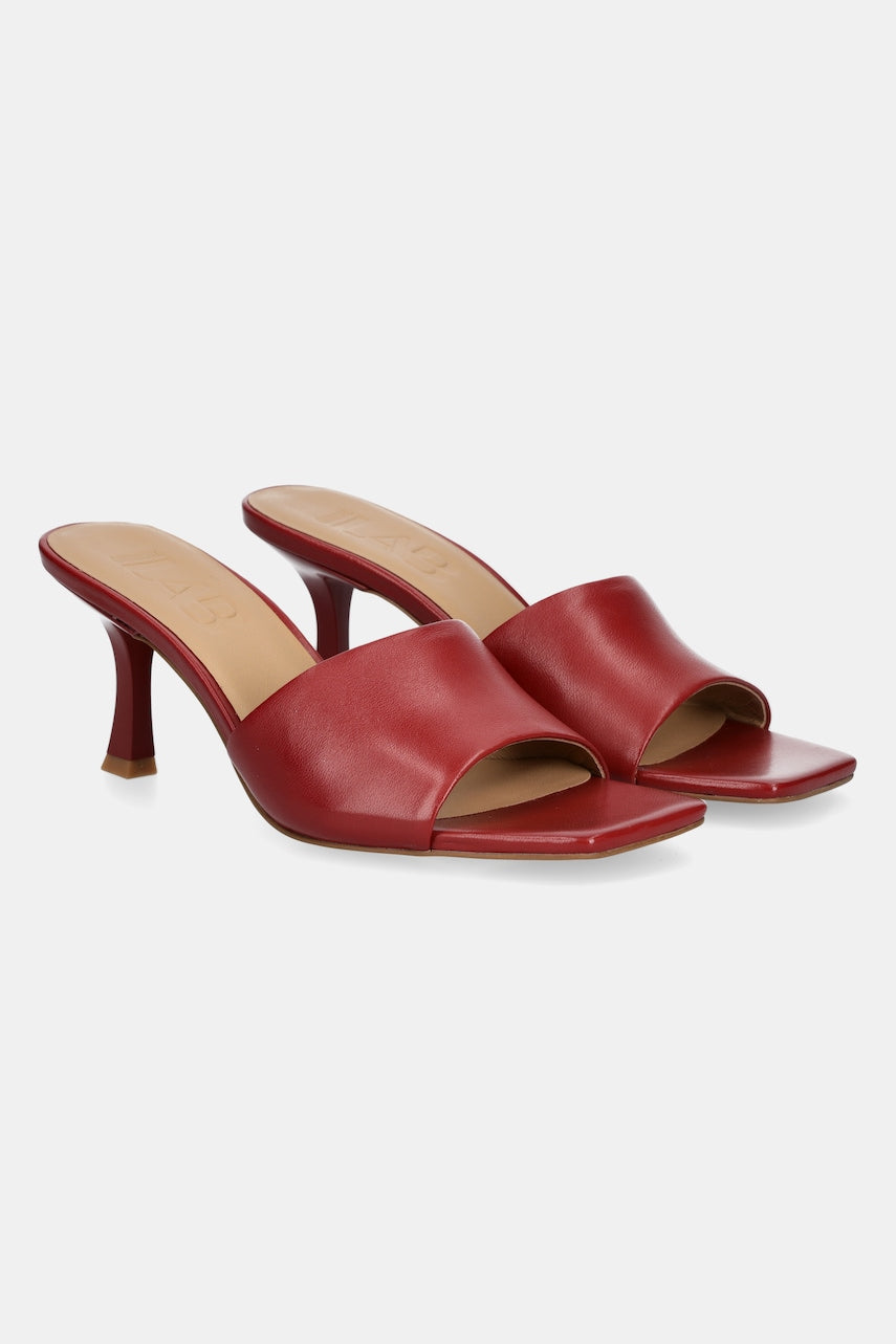 Kožne natikače Answear.LAB za žene, boja: crvena, s tankom potpeticom