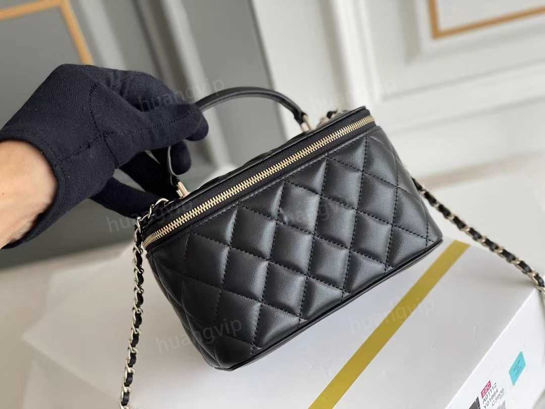 Black White Womens Vanity Box Designer Caviar lamb skin Bags Top Handle Totes Quilted Matelasse Chain Crossbody Shoulder Cosmetic Caid Lipstick Hold