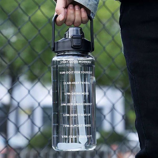 2L Portable Water Bottle Large Capacity Plastic Straw Water Cup Drink Bottle With Time Marker For Outdoor Sports Fitnes dropshipXJ240903