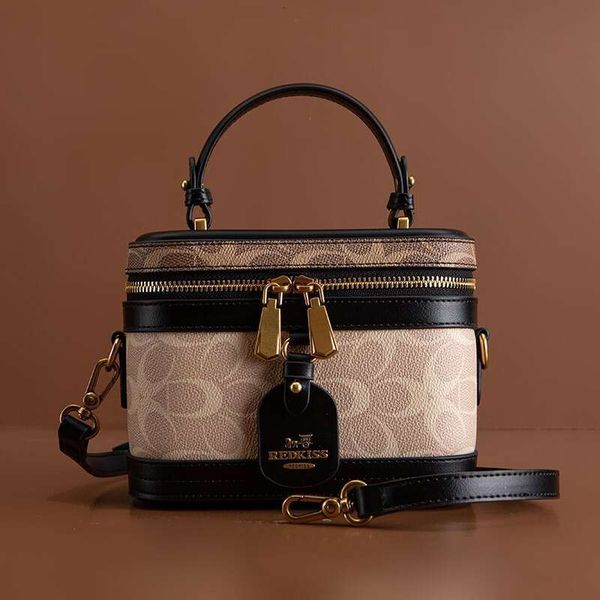 Designer Bag High-level Sense Of Bucket Bag New Fashion Womens Bags Lunch Box Bag Collision Color Single Shoulder Crossbody Handbag Tote Bag