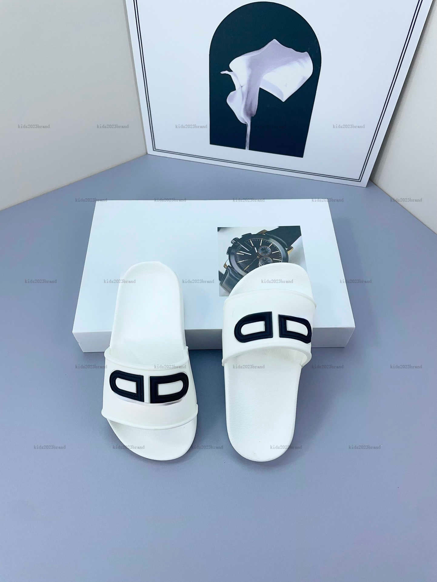 New kids slippers Color contrast letterpress baby shoes sizes 26-35 Including shoe box summer designer boys girls Sandals