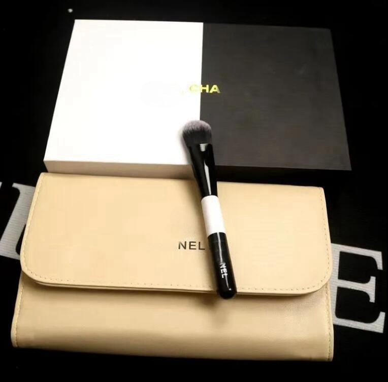 Makeup Brushes 12 PCS-Set Brush With PU Bag Womens Eye shadow Lip lipstick cosmetics designer letter portable Powder blusher makeup brush with origi