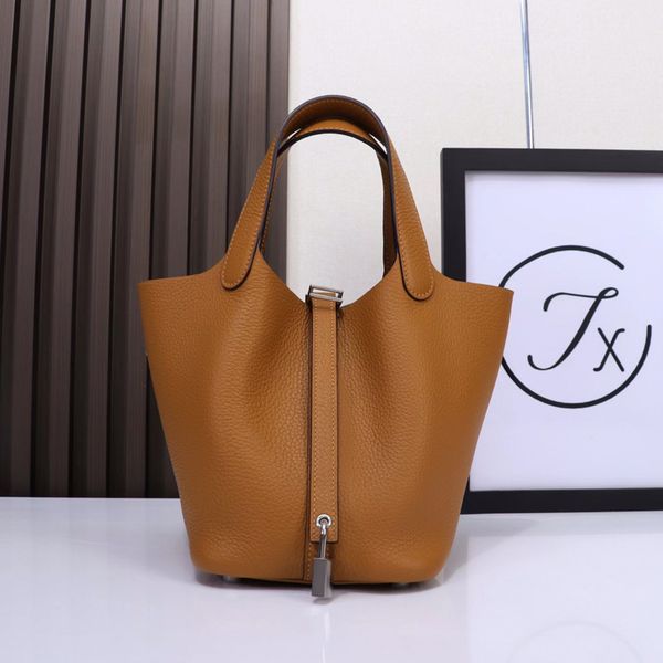 5A mirror quality Vegetable basket bag new fashion Drawstring mini handbag Designer bags gold buckle silver buckle women TC leather wax thre