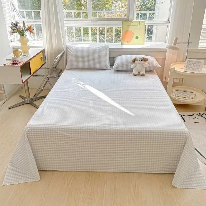 3QX3 Luxurious Bedding Ensemble: Plush Quilted Duvet Cover for Cozy Bedrooms