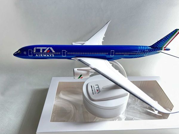 1-200 Scale Airplanes Model A350-900 Italy ITA Airline Collection Plane Plastic ABS Assembly Plane Model Building Kit X250114
