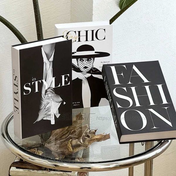 Fashion Simulation Books for Decoration Luxury Home Decorative Living Room Bookcase Props Book Ornaments for Home Shooting PropsXJ240828