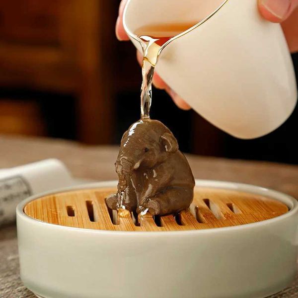 Chinese Tea Pet Tea Ceremony Kung Fu Clay Color Change Small Person Tea Pet Accessories Chinese Tea Set Kung Fu Tea W240815