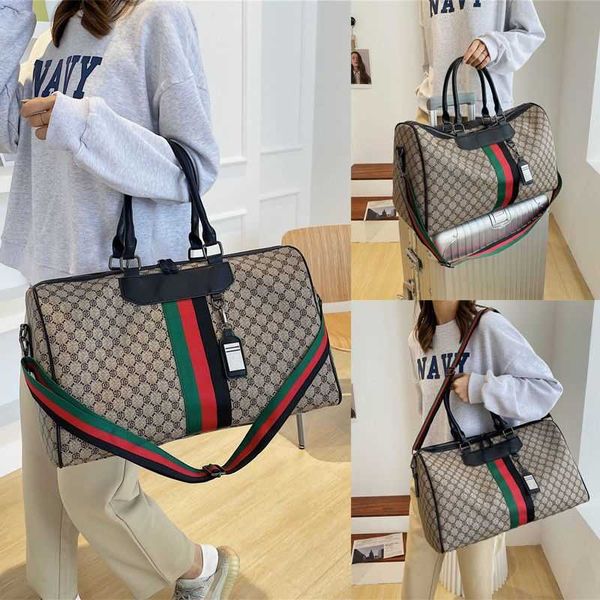Duffel Bags Bolsa de viagem de curta distância Mão feminina de grande capacidade Fitness Fitness Men's Sports Sports atmosférico Labinete Sa