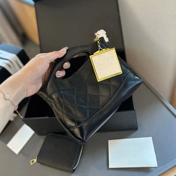 Luxury Womens Classic20cm Makeup Bag Storage Bag Leather Rhombock Caviar Bag Hardware Metal C-Buckle Princess Purse with Makeup mirror+walle