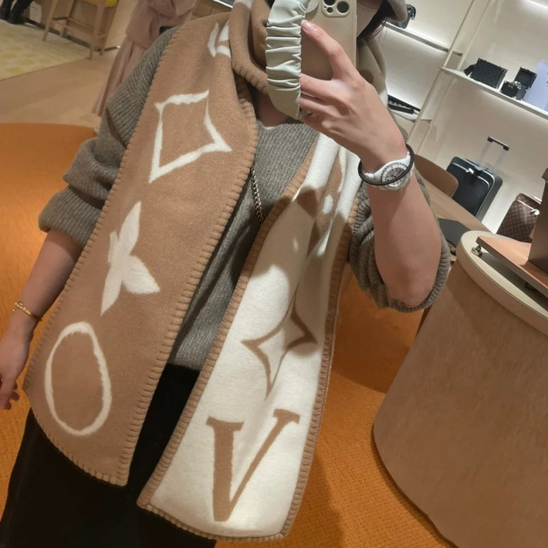 Fashion Letter V Designer Scarf Brand Scarves for Winter Women Men 100% Both Sides Cashmere Long Wraps Christmas Gift