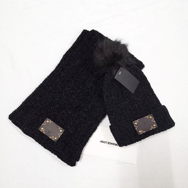 New High Quality Wool Designer Scarf Hat Set Mens Womens Winter Warm Beanie and Scarves Sets Baseball Cap