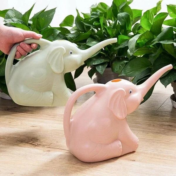 Sprayers Garden Plastic Elephant Watering Can Gardening Tool Plant Outdoor Irrigation Pot Jug Water Bottle 231216