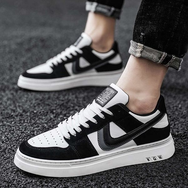 Student Spring Sport s Board Fashionable and Breathable Four Seasons Skateboarding Tren dy New Men&#039;s Casual Shoes