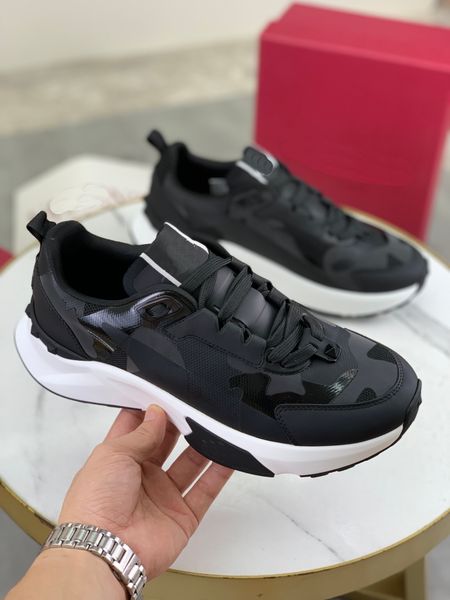 Designer Real Leather Dress Shoes Calfskin Shoes Reflective Sneakers Vintage Suede Leather Trainers Fashion Stylist Shoes Leisure Platform L