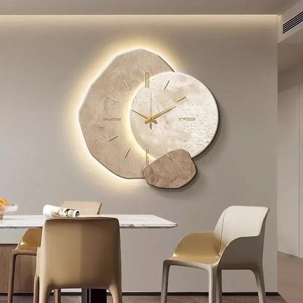 35CM Creative Quiet Indoor Wall Clock Irregular Decorative Used for Living Room Decoration Wooden 240927