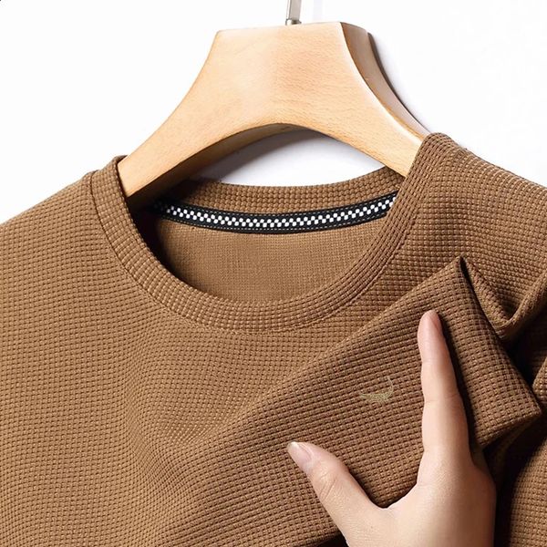 High quality mens long sleeved Tshirt with spring and summer cotton embroidery polo shirt clothing a collar loose bottom 240816