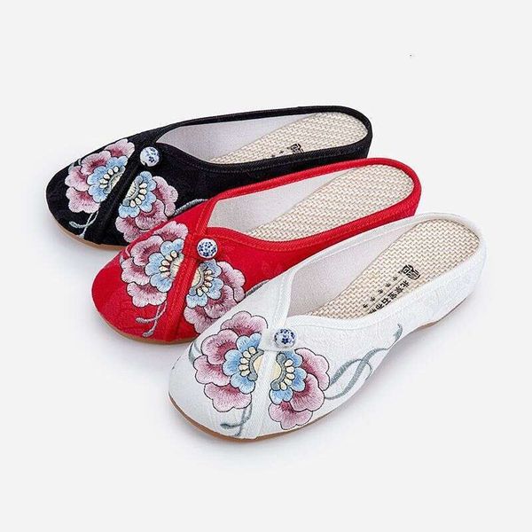 Spring And Summer Baotou Cloth Breathable Household Women&#039;s Shoes, Chinese Style Casual Soft Sole, One Foot Stomp Ethnic Traditional Em