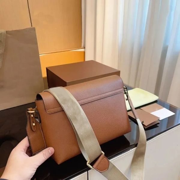 New Design Messenger Bag Satchel Shoulder bag Crossbody Leather Luxury Designer Brand Bags Stylish Handbags Hands-free Women Note Letter Met