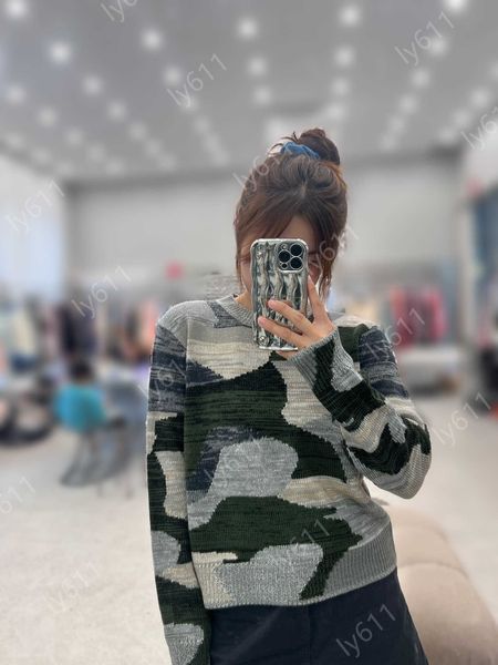 sweater women designer pullover sweaters Camouflage print Letter buttons at back collar Crew Neck vintage High quality luxury jumper Fashion
