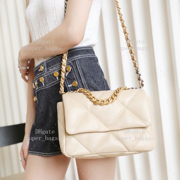 Luxury designer bag mirror quality shoulder bag genuine sheepskin chain bag 26CM crossbody bag women flip bag with box YC012