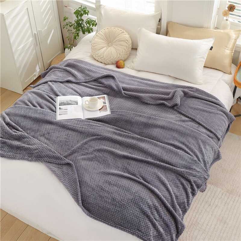 Grey Flannel Fleece Blanket Adult Children Soft Warm Throw Bed Covers Simple Solid Color Sofa Breathable Bedspreads