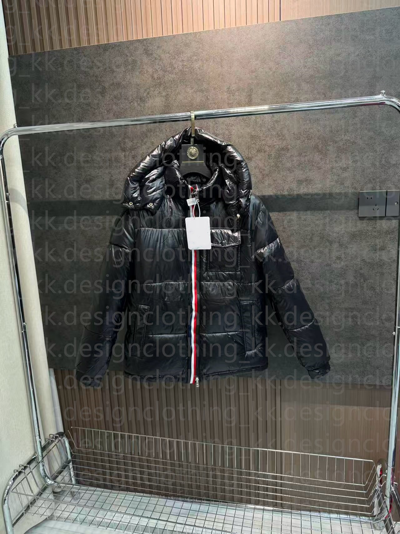 Mens Jackets Winter Down Jackets Warm Designer NFC Jackets Down Parkas Light Windbreaker Hooded White Duck Puffer Outerwear Men Women Puffer Jackets