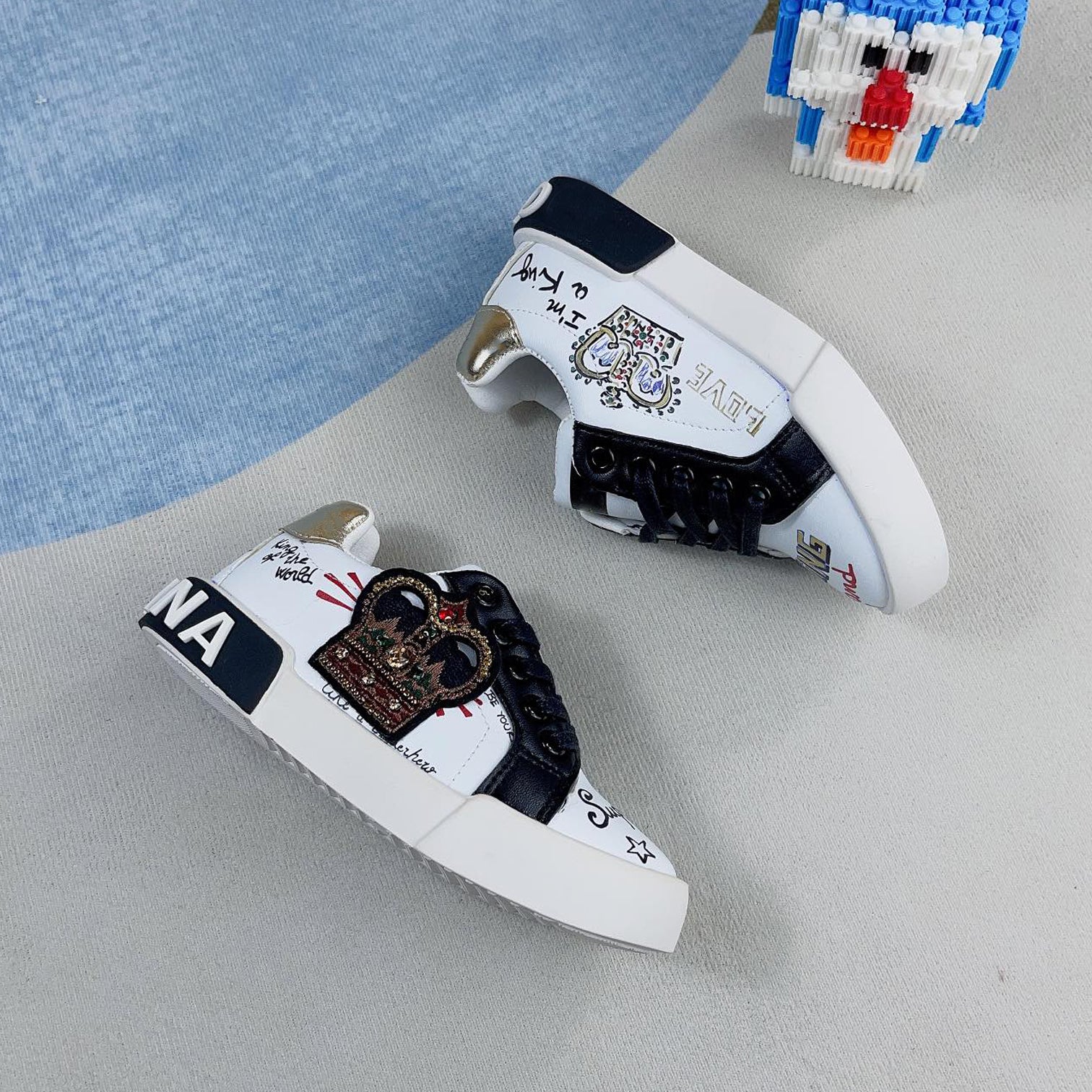Luxury designer kids shoes boys girls graffiti brand doodle casual skateboarding soft and comfortable sneakers youth outdoor sports